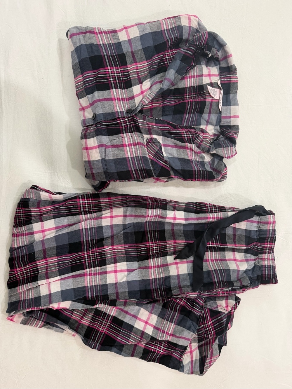 Victoria's Secret Pink, Black & Gray Plaid Flannel Pajama Set